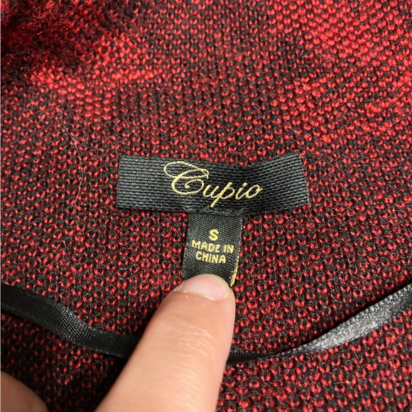 💛TODAY***$29***Cupio black open cardigan with red rose and lace accents. - Picture 2 of 4